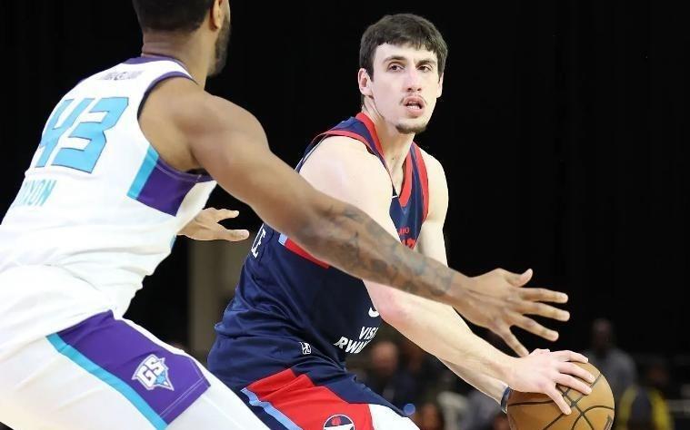 快船二队内线新秀完成大爆发，但他还是难阻球队遭遇这场失利