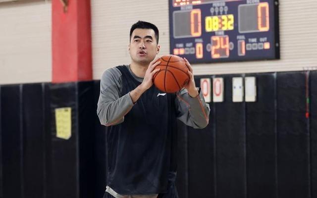 CBA张兆旭出任宁波队助理教练将与刘晓宇共同辅佐哈里斯