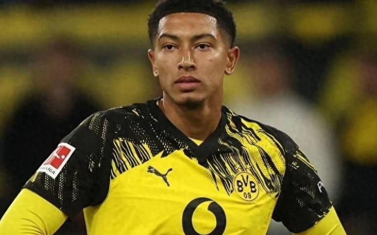 远不如哥哥小贝林厄姆面临双重考验