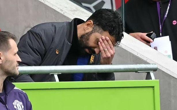 曼晚：尽管输给了布伦特福德，但曼联第二天照常进行了开放日活动