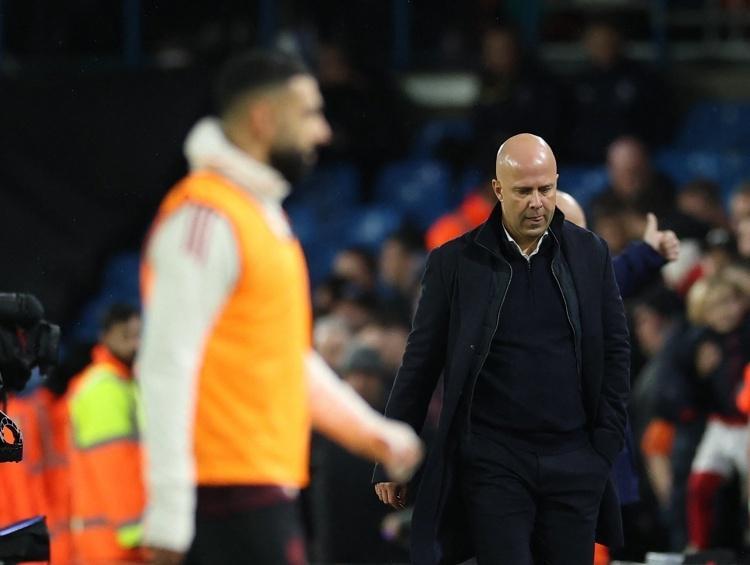 硬刚到底萨拉赫拒为炮轰道歉！利物浦震怒：周末告别战继续禁赛