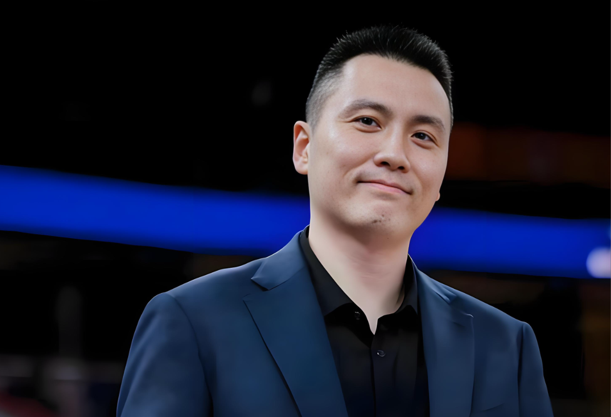 什么情况CBA超级外援自宣告别上海球迷：卢伟更衣室管理失控