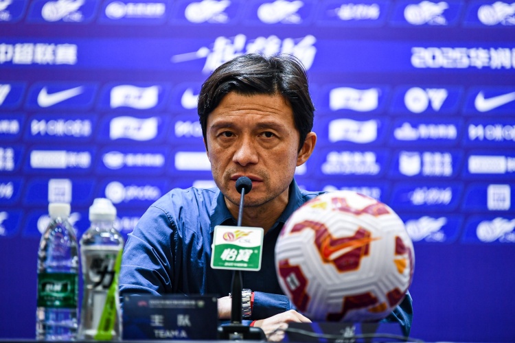 李璇点评谢晖：压指导不是白叫的性格