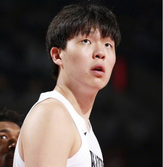杨瀚森战雷霆3大展望：连两场被弃用后渴望出战能否首进三分