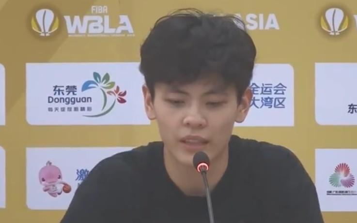 又拿MVP!杨舒予23分霸气怒吼杜锋祝贺中国女篮核心由00后扛大旗