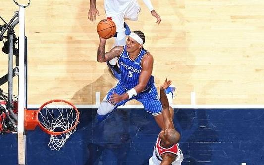 班凯罗28+11小瓦25+6魔术轻取奇才