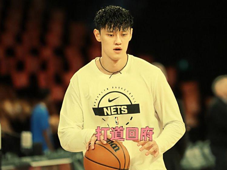 突发！曾凡博打道回府，就剩杨瀚森一棵独苗，将来有望取代克林根