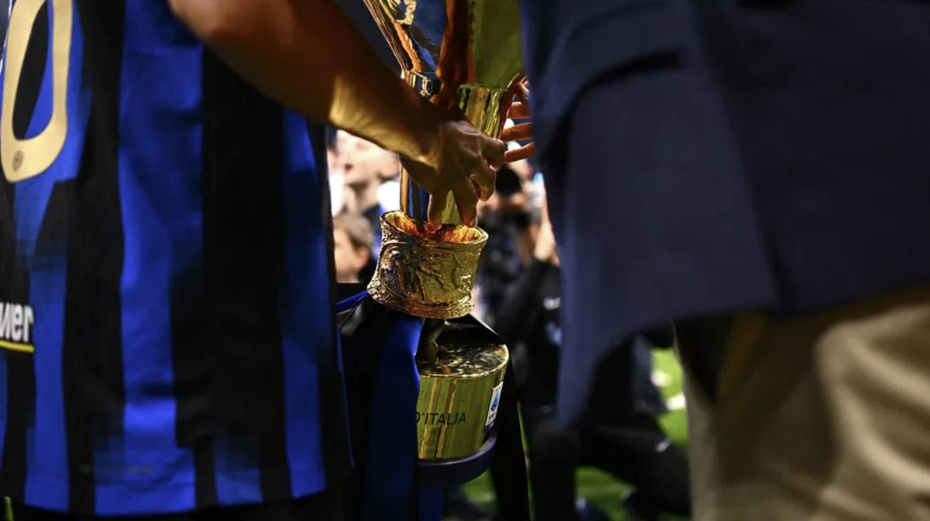 土媒上身，二哈拆家，媒体球迷空热闹，国