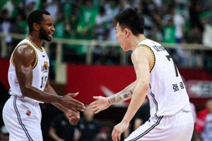 辽宁三冠外援加盟上海队，凯尔弗格和