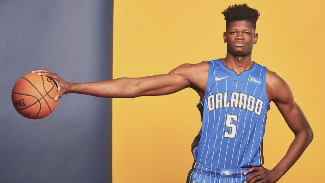 2换1交易达成！2米39臂展怪！正式告别NBA