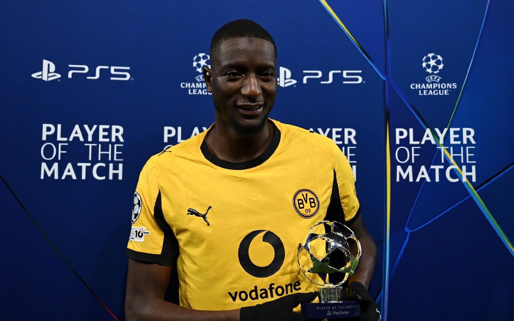 梅开二度，吉拉西当选多特vs比利亚雷亚尔全场最佳