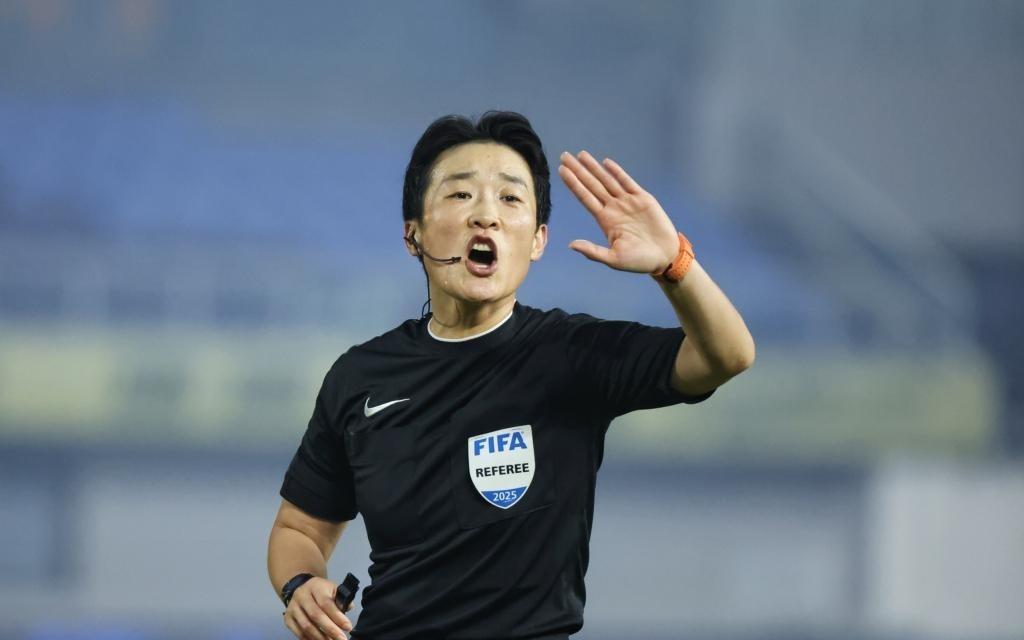 青岛西海岸主场胜长春，二年级中超完美收官