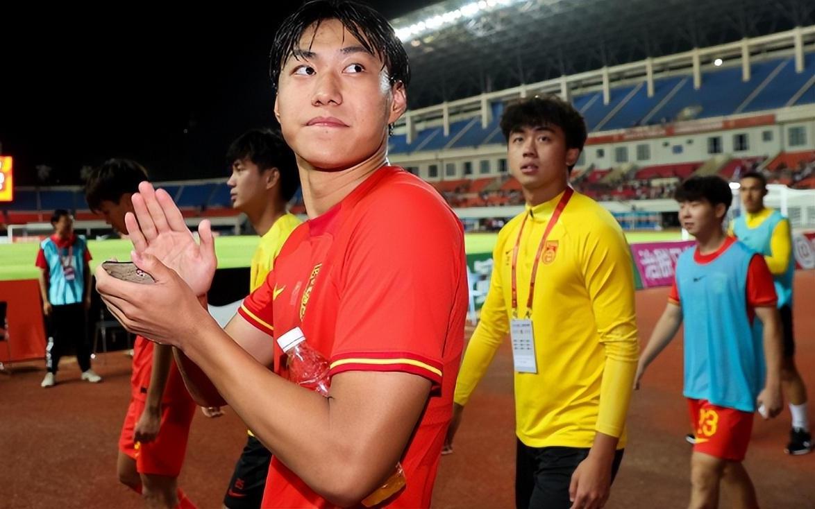 喜讯！国足新星西班牙联赛连场进球离开中超就爆发张玉宁接班人