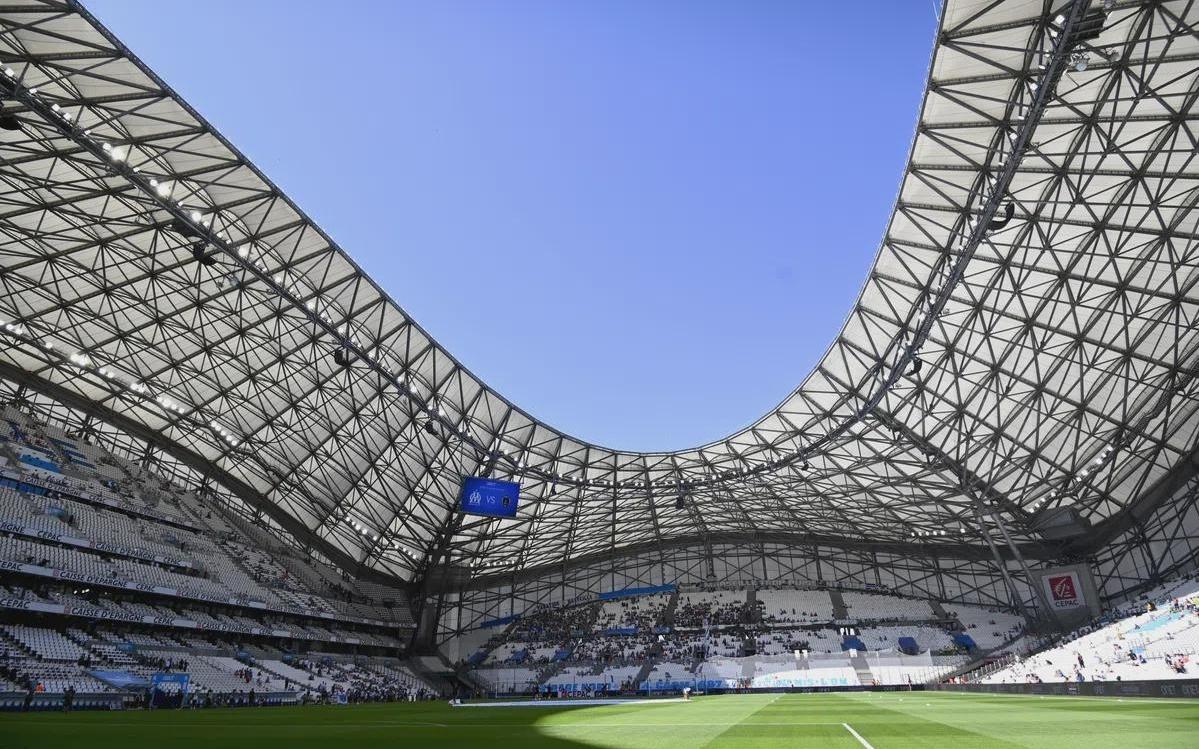 荷媒：法国内政部禁止阿贾克斯球迷在客场观看对阵马赛的欧冠