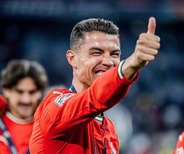 年度全球射手榜：C罗37球跻身前10梅