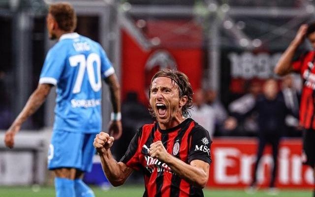 叹为观止！40岁魔笛意甲5战5首发3打满，1球1助4连胜米兰铁打首发