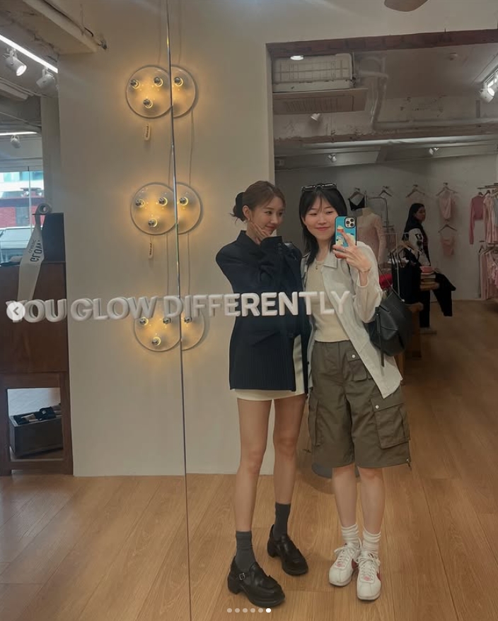 LCK美女主持尹秀彬分享生活照：韩国的春天...快结束了