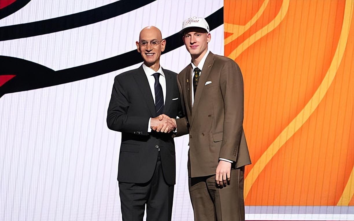 跟队记者：热火首轮秀夏联表现一无是处，他身上没有任何正向评价