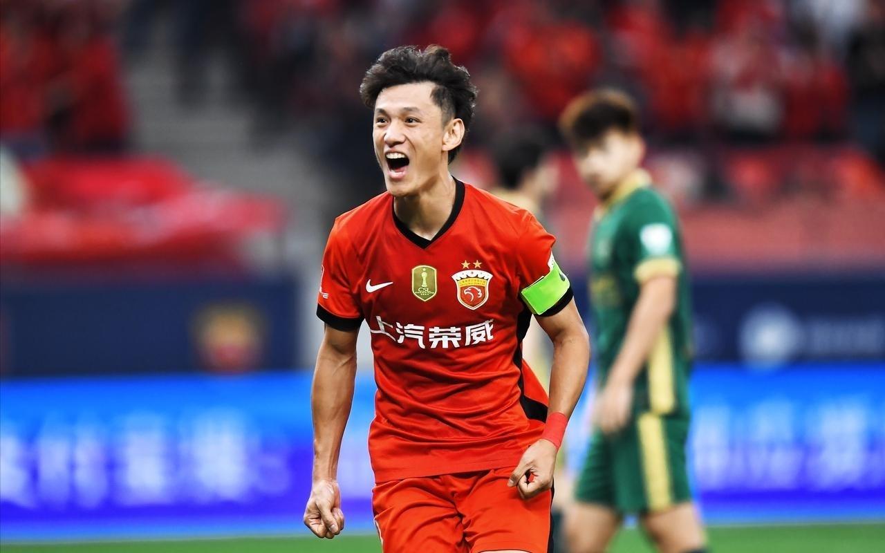 中超争冠夜！海港30大胜浙江，距离卫冕一步之遥，压力给到成都