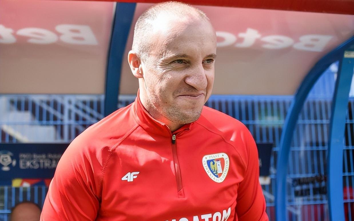 恭喜！国安新帅浮现，46岁欧洲名帅或取代拉米罗，有望带队踢河南