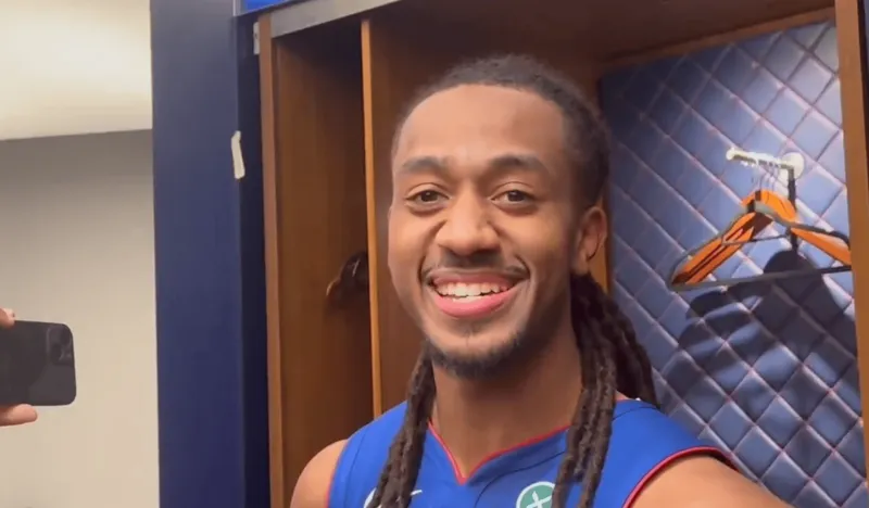 5年辗转4所大学，如今拿8万年薪，场均砍20+4+7，成第二个林书豪