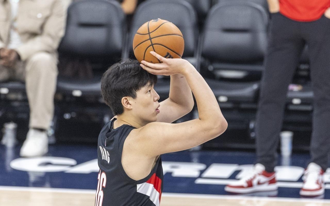 开拓者VS魔术，杨瀚森下放有变，各大平台强硬反击：央视疑不直播