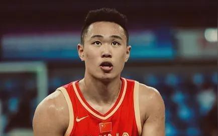 CBA劳模！出场时间联盟第1，三分球命中数联盟第1，得分本土第2