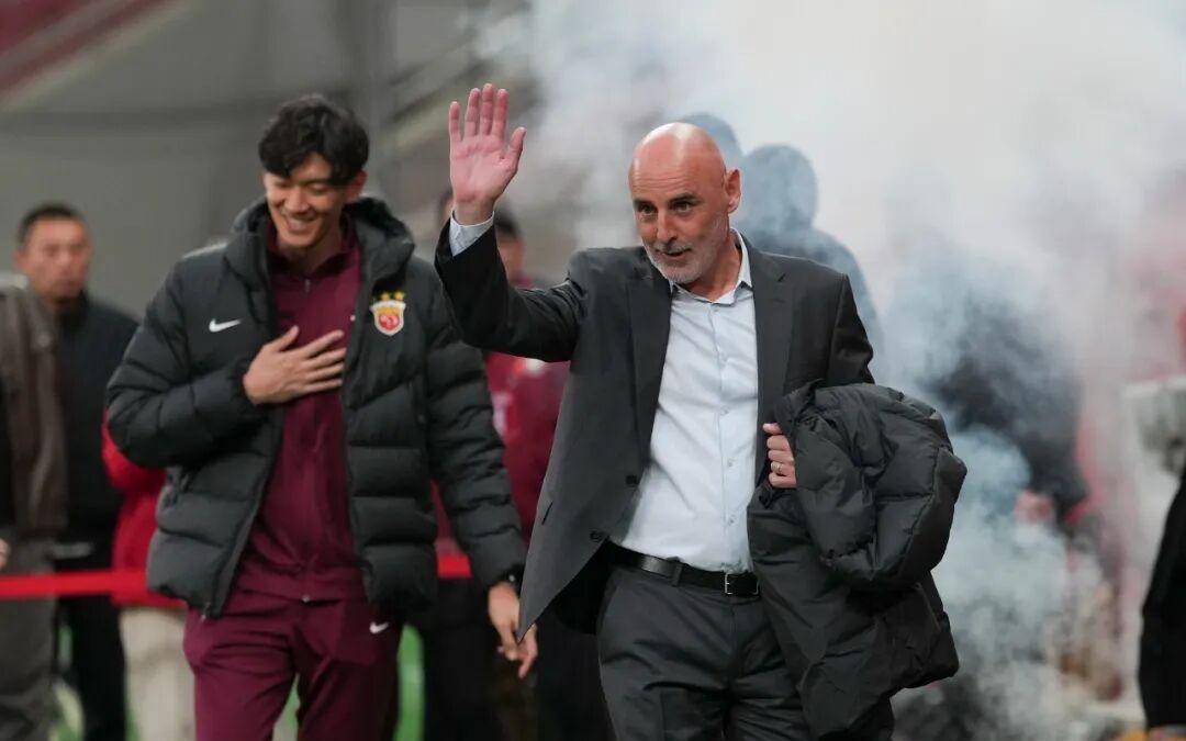 中超最佳主帅，穆斯卡特不配