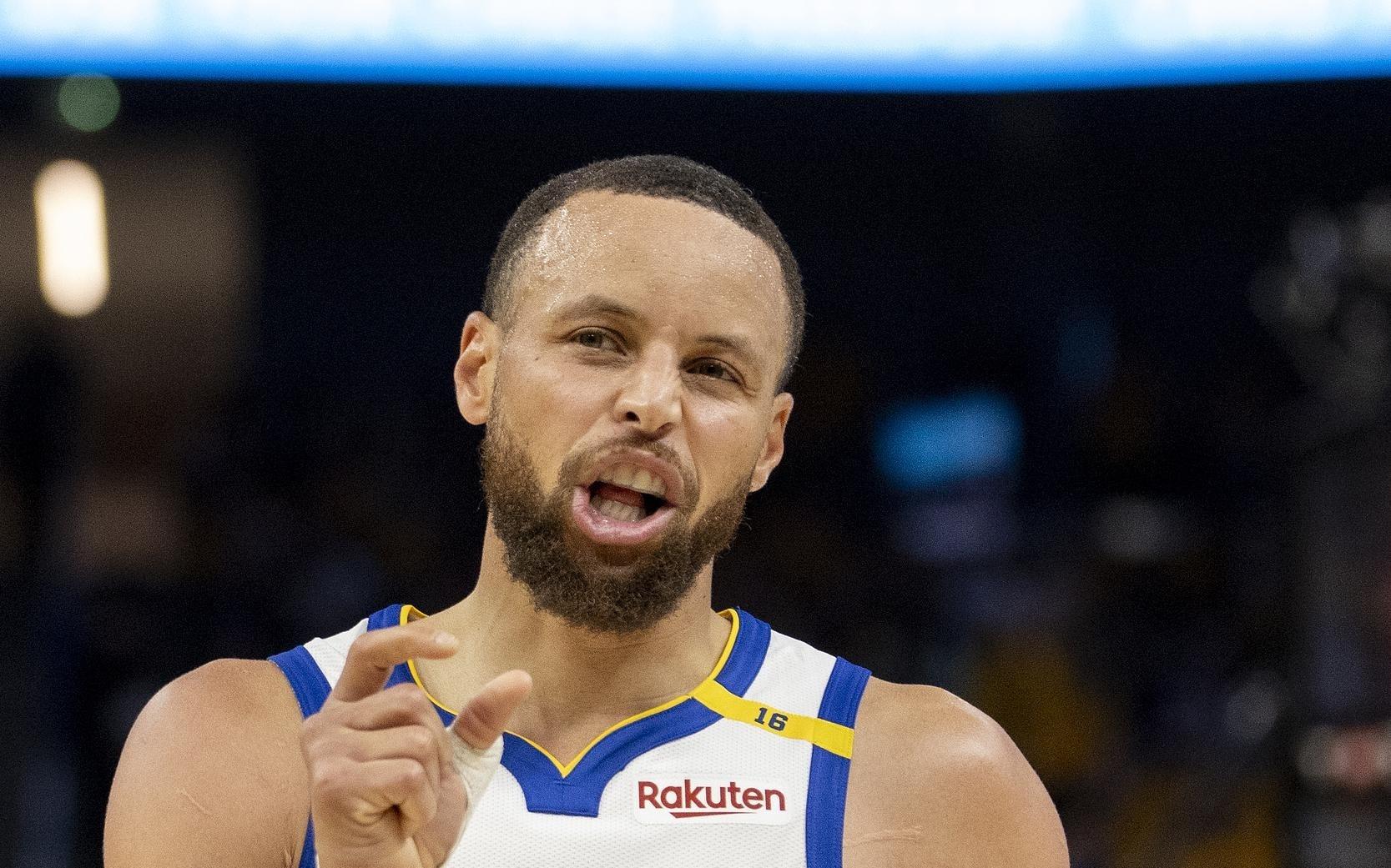 新规实施立竿见影!库里季前赛狂造罚球创纪录