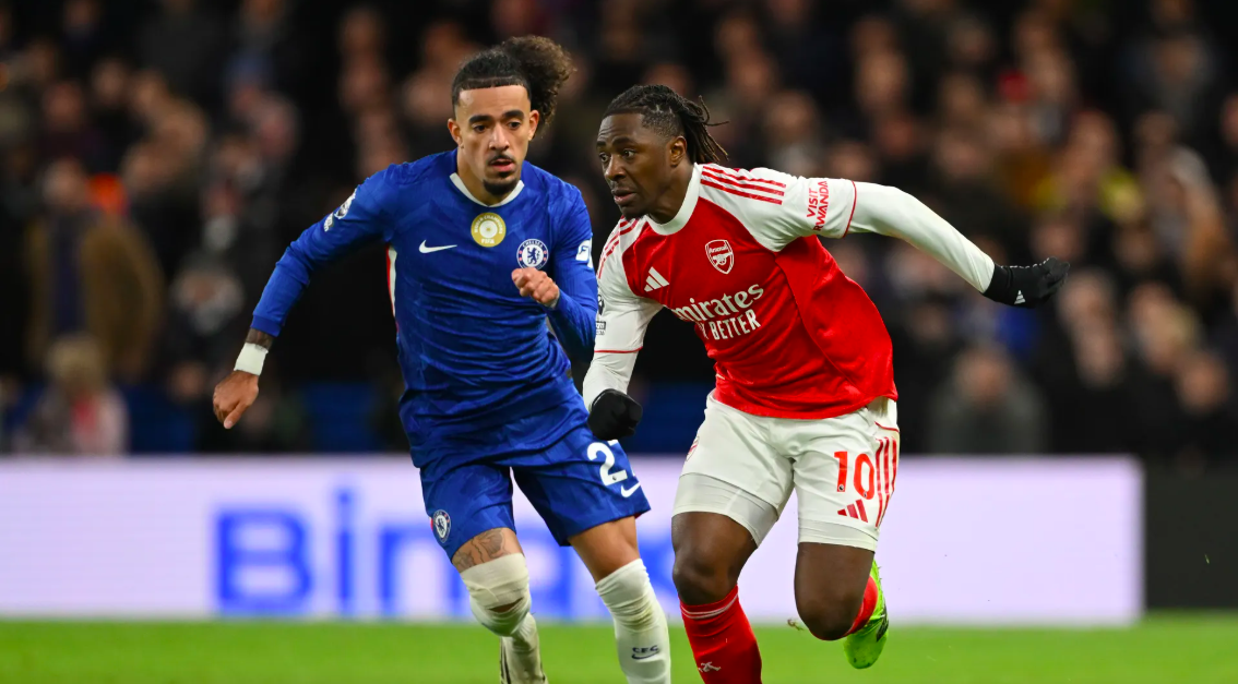 11！英超巅峰对决：大半场10打11一度领