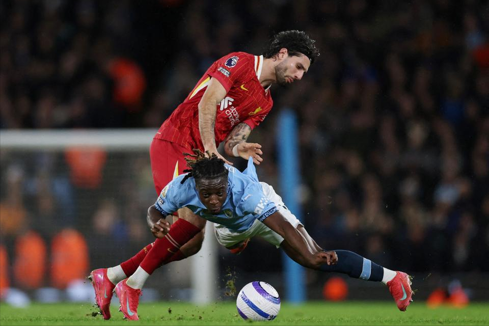 拒绝三连杀！英超争冠关键战，曼城大战