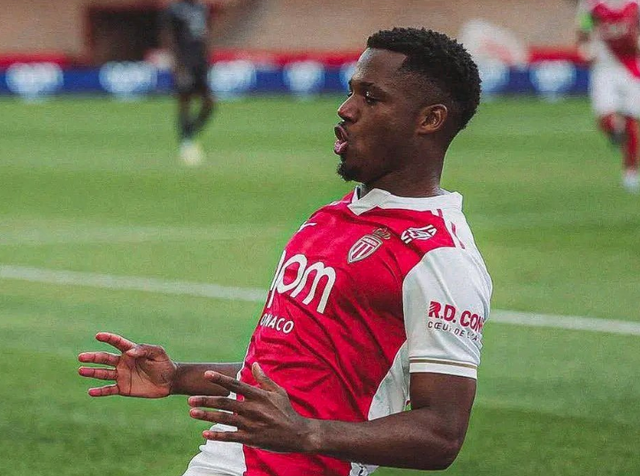 又伤了！前巴萨10号将被退货：1200万没