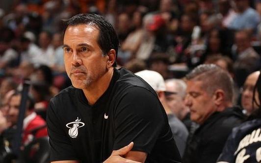 斯波谈3连败：我们没打出最佳状态在攻防两端都缺少活力