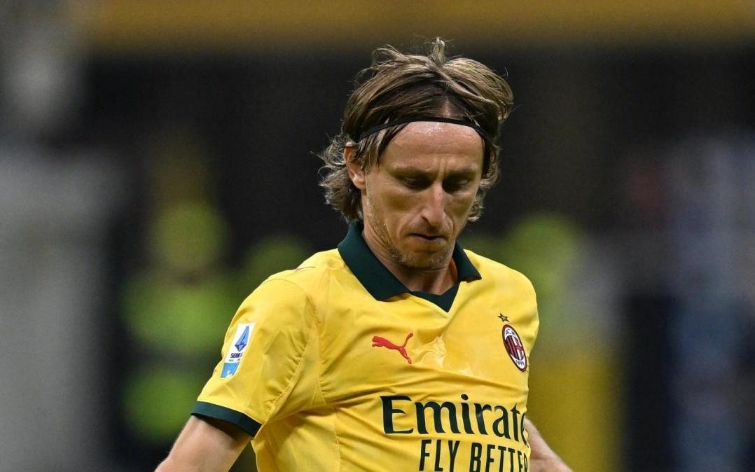 辛纳称赞莫德里奇:他能预见其他球员看不到的传球路线