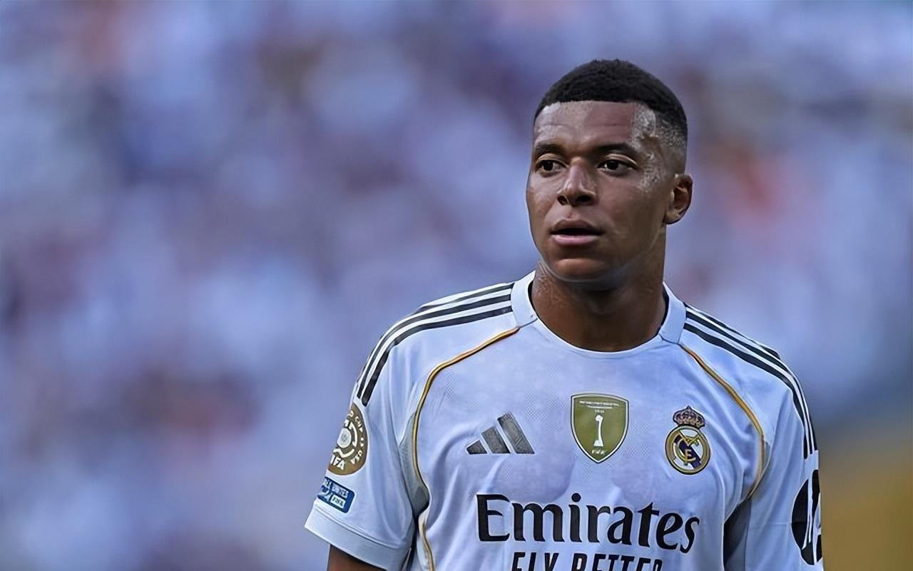 倒在斯洛特麾下的皇马被狂批，27岁的